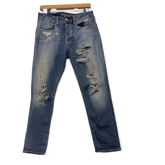 AE American Eagle outfitters butterfly destroyed Tomboy jeans size 6 regular - Picture 3 of 12
